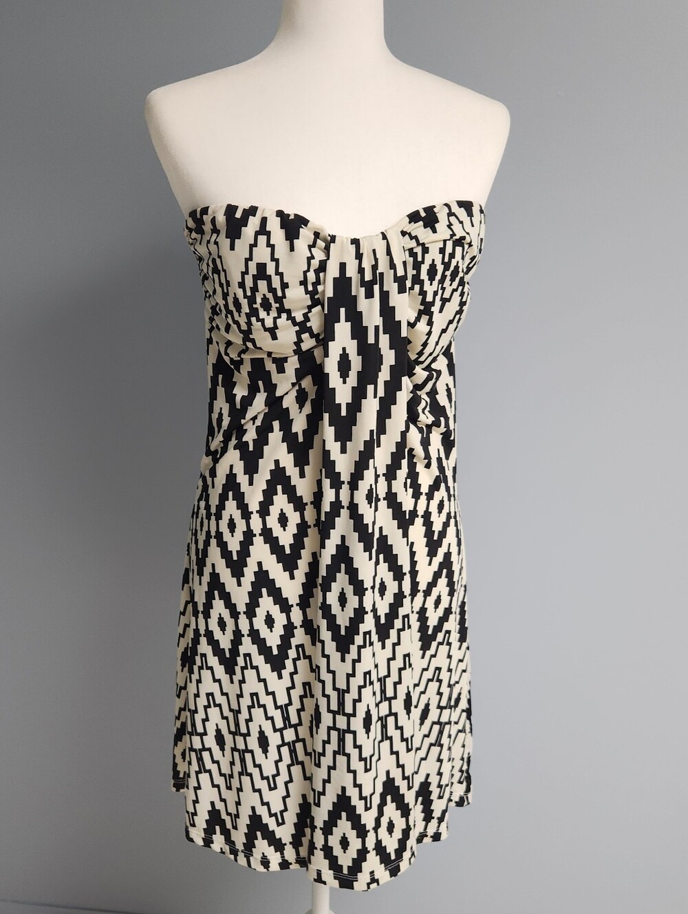 Strapless Black and Cream Geometric Print Dress